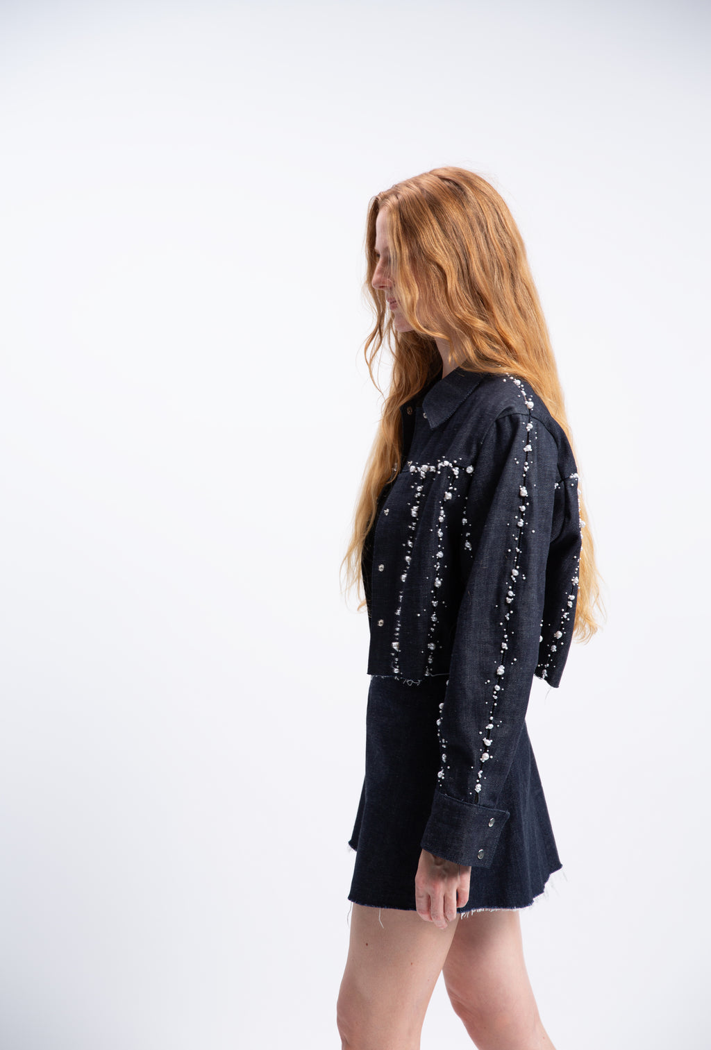 Cropped denim jacket with pearls
